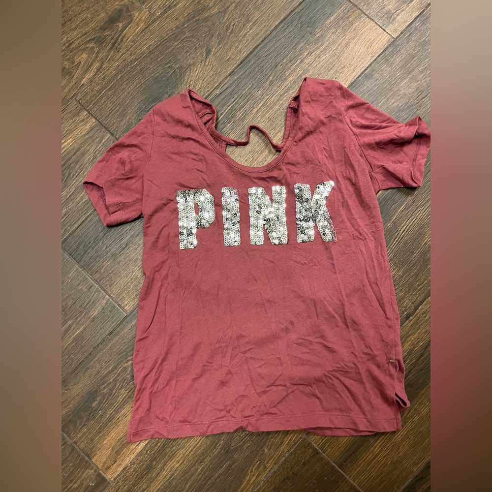✨Victoria’s Secret ‘Pink’ shirt with sparkly letters and cut out back, size xs✨